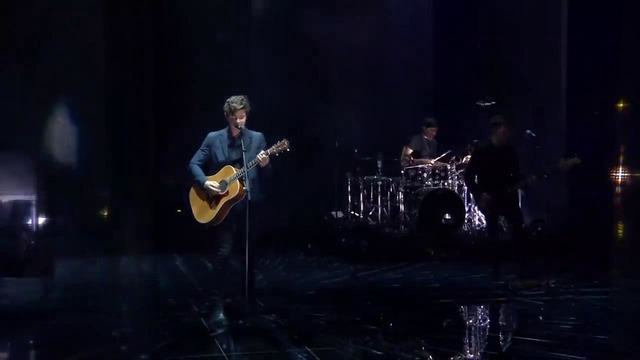 Shawn Mendes Performs ‘There’s Nothing Holdin’ Me Back’ MTV EMAs 2017