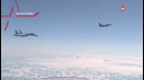 Истребитель Су-27 отгоняет F-16 НАТО от самолета Шойгу- эксклюзивные кадры