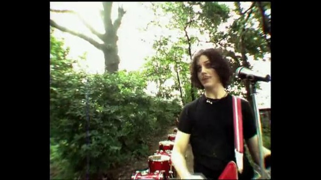 The White Stripes – The Hardest Button To Button (2003)