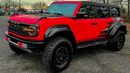 Ford Bronco Raptor (2023) — брутальный внедорожник (Красный монстр)