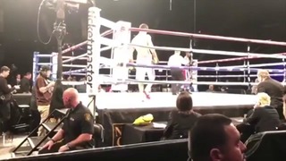 Узбекский Боксер нокаутировал Американца за 5 секунд в NewYork-е