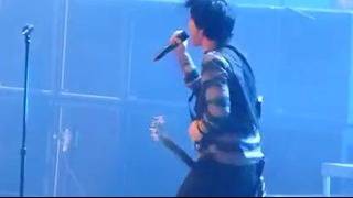Green Day – Stay the Night (LIVE) 99 Revolutions Tour