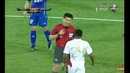 Вратарь дважды попал мячом по камере