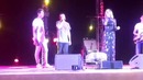 Лола Живой дуэт вместе с поклонниками
