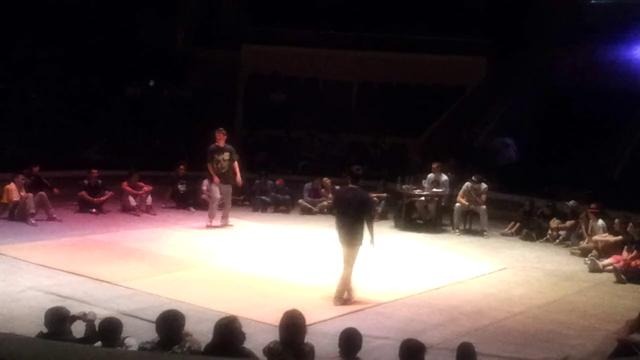 Nizom (T.A.) vs Vova (F.S.) | DenProBattle | 2й выход | video by DaGGeR