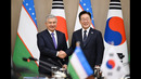 Shavkat Mirziyoyev Koreya Respublikasi Prezidenti Li Chje Myon bilan muzokara o‘tkazdi
