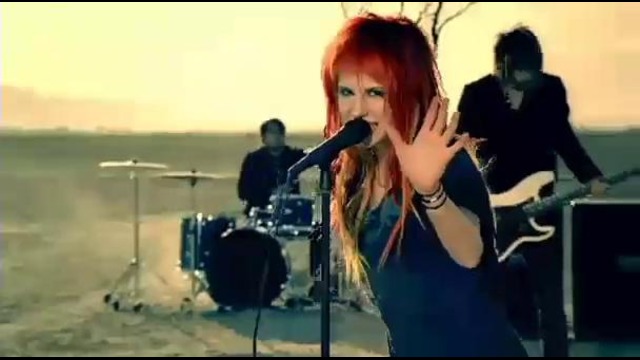 Paramore – Crushcrushcrush