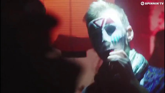 Julian Jordan – Angels x Demons (Official Music Video)