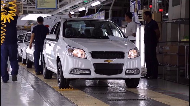 Сборка автомобилей на заводе GM Uzbekistan