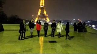 Экстремальное исполнение танца КАРА ЖОРГА в Париже у Эйфелевой башни