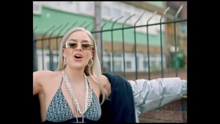 Anne-Marie – 2002 (Official Video 2018!)