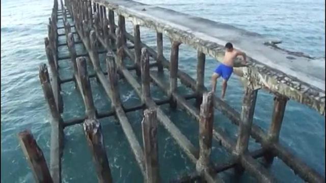 Супер прыжок в воду