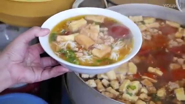 Вьетнамская уличная еда для гурманов. Streed Food
