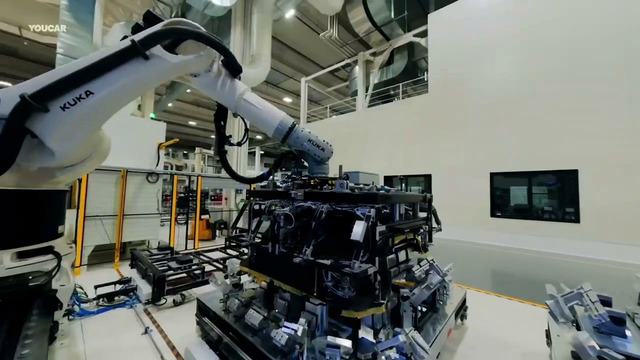 Factory Tour: Lamborghini Revuelto (Aventador successor)
