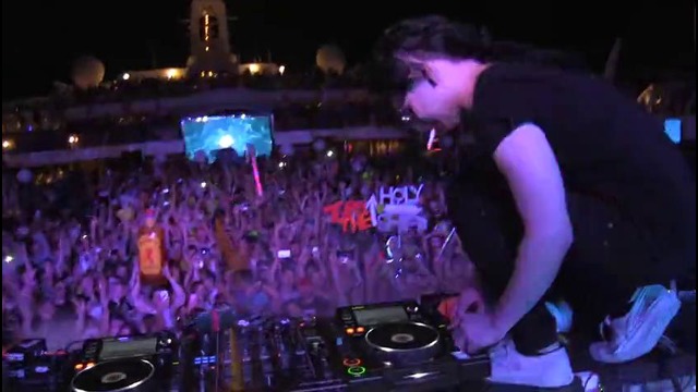 Skrillex – skrillcam pov @ holy ship 2014