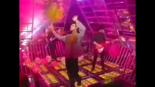 The Smiths – This Charming Man [Top Of The Pops, 24 November 1983] – YouTube