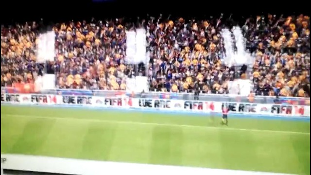 Супер гол головой от Рональдинью в fifa 14