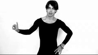 Joe Jonas Dances to Single Ladies