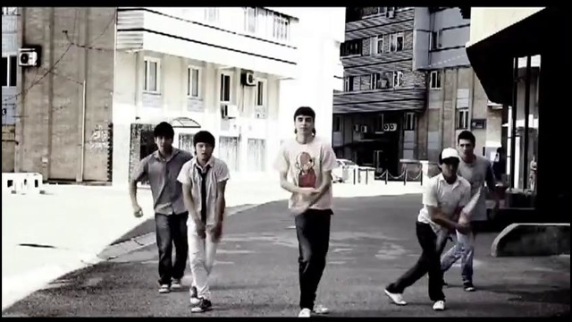 Sarvar va Komil-Bedoringman (Official music video 2012)