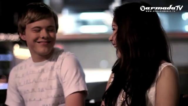 TyDi feat. Audrey Gallagher – World’s Apart