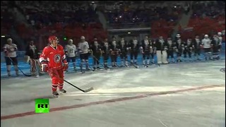 Владимир Путин открыл счет в гала-матче Ночной хоккейной лиги