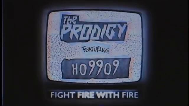 The Prodigy – Fight Fire With Fire (feat. Ho99o9)