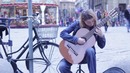 КРАСИВАЯ ИГРА НА ГИТАРЕ ► Талантливая Девушка Гитаристка, Уличный Концерт