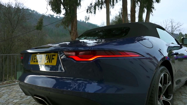 Павел Блюденов. Красота, скорость и.. ГЛЮКИ. Jaguar F-Type 2020