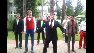 Медведев is dancing