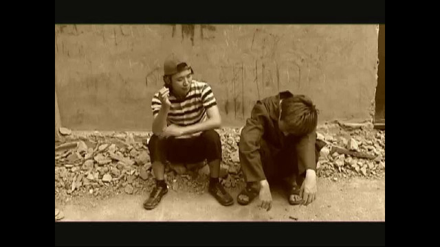 Anyon – Hayot