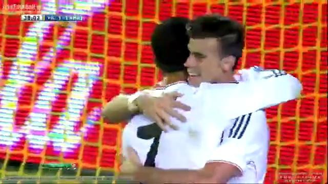 Gareth Bale первый гол в составе реала