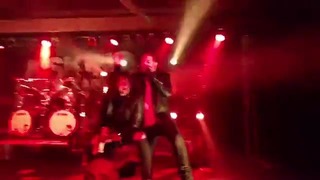 Asking Alexandria Live 2016 – The Death of Me with Danny Worsnop