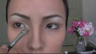 Из китаянки в Adriana Lima …A Make-up Transformation
