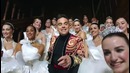Robbie Williams – Party Like A Russian (Official Video 2016!)