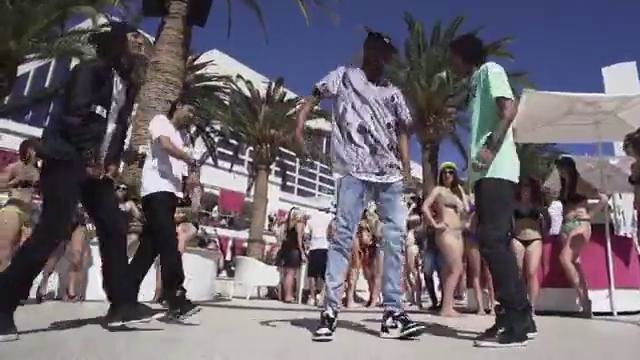 Les Twins at Drai’s Pool Party ft. Smart Mark Skitzo – yakfilms x thefaded