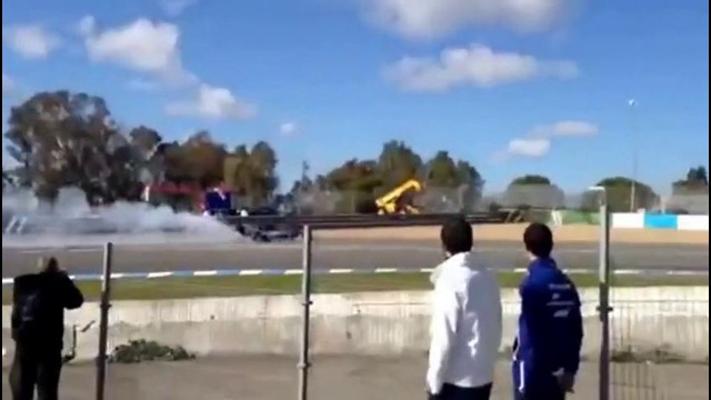 Jerez 2014 Day 1 – Lewis Hamilton crash