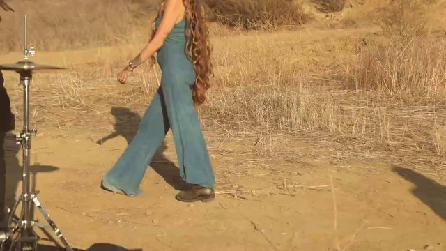 Chloe Trujillo & Rav Medic – Mana (Official Music Video 2022)