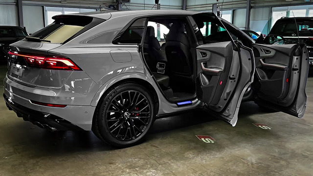 Audi SQ8 (2024) – Ultra Luxury Sport SUV