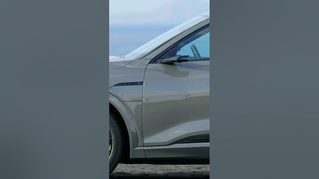 Virtual Mirrors of the Audi Q8 e-tron 2023