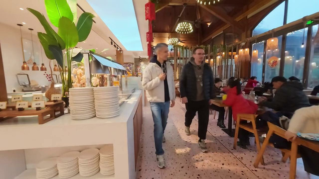 Супер-отели в Китае- ЖИРАФЫ в комплекте