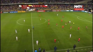 Болельщик выбежал на поле в матче Колумбия – Чили