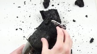 IPhone 6S Inside a Black Snake! Will it Survive