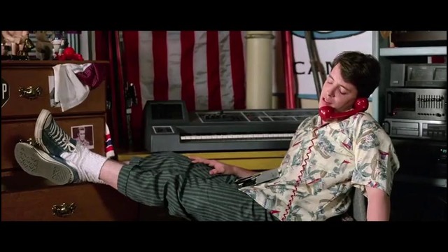 Голливудский телефон (Hollywood’s call phone)