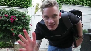 I Got Covered in Blood! / Pewdiepie (Eng) (16.09.2015)