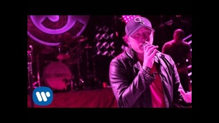 Cole Swindell – Let Me See Ya Girl (Official Music Video)