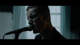 Crown The Empire – In Another Life (feat. Courtney LaPlante) (Official Music Video 2021)