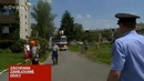 Девушка залезла на высоковольтную линию