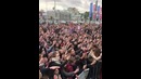 Толпа фанатов на открытии ресторана Ольги Бузовой в Москве