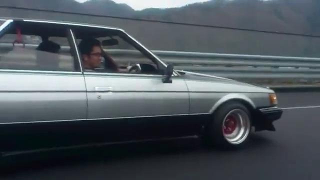 Новогодняя мелодия из японского авто