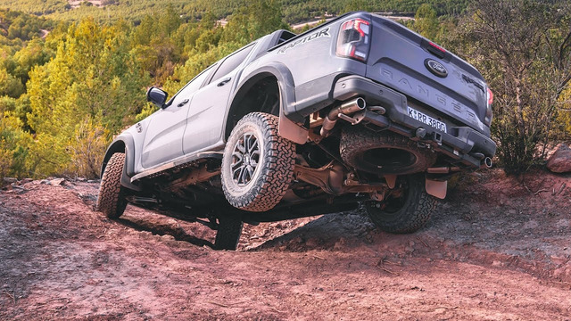 Ford Ranger Raptor – Off-Road Test Drive